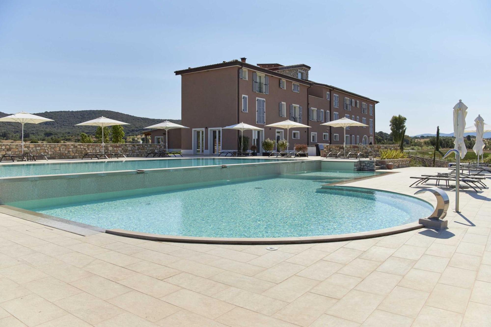 Riva Toscana Golf Resort & Spa Follonica Buitenkant foto